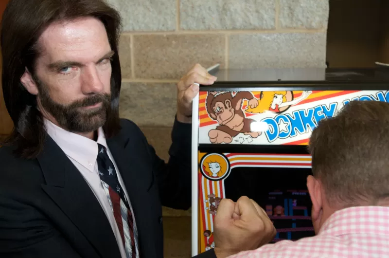 比利·米切爾（Billy Mitchell）贏得了23.7萬美元的誹謗訴訟