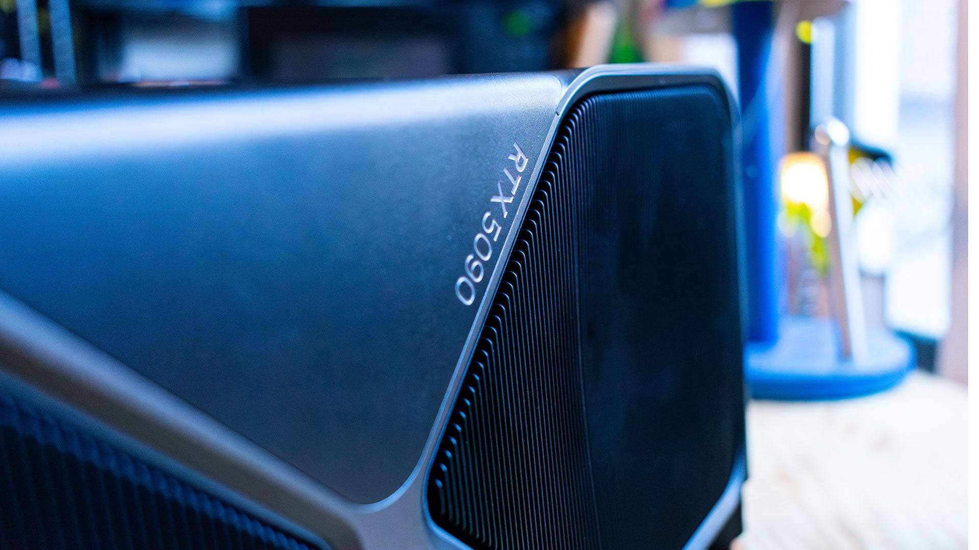Покупатели Nvidia RTX 5090 выстраиваются в очереди в январе