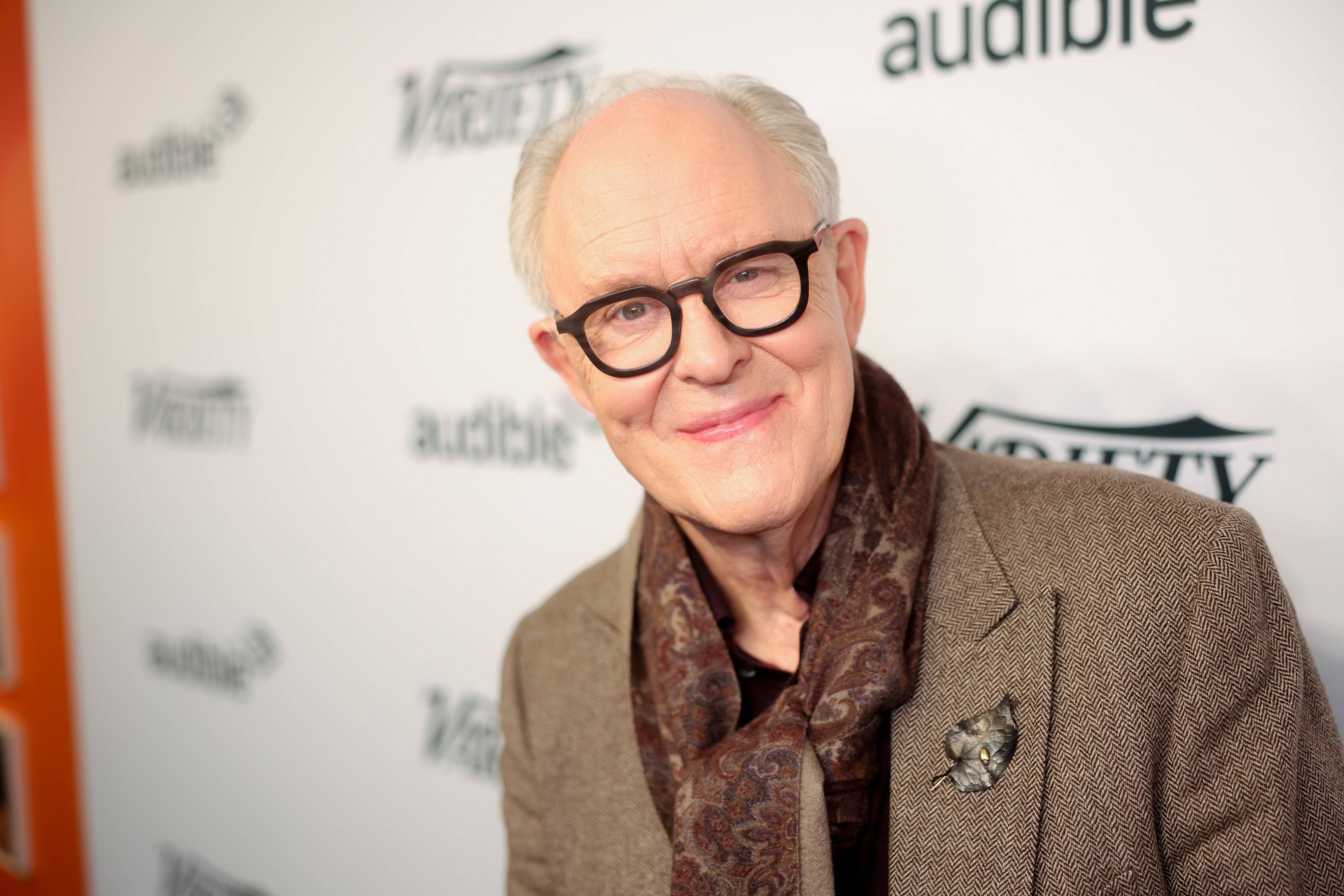 John Lithgow se aproxima do acordo para jogar Dumbledore na série Harry Potter da HBO